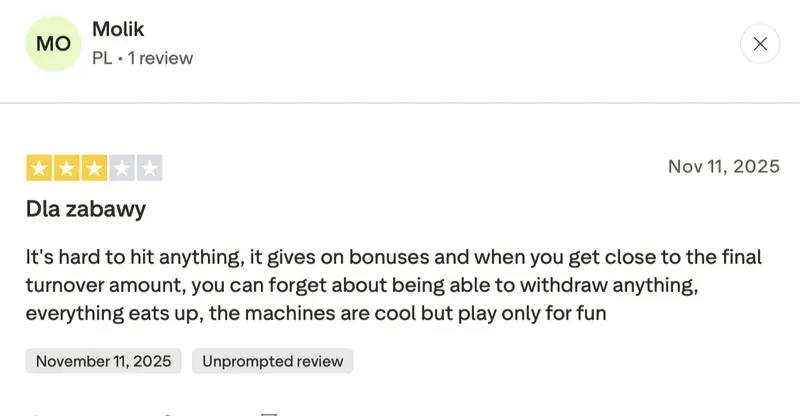 Trustpilot-Bewertung von Molik zu NV Casino: 3 von 5 Sternen, „Zum Spaß“, 11. November 2025